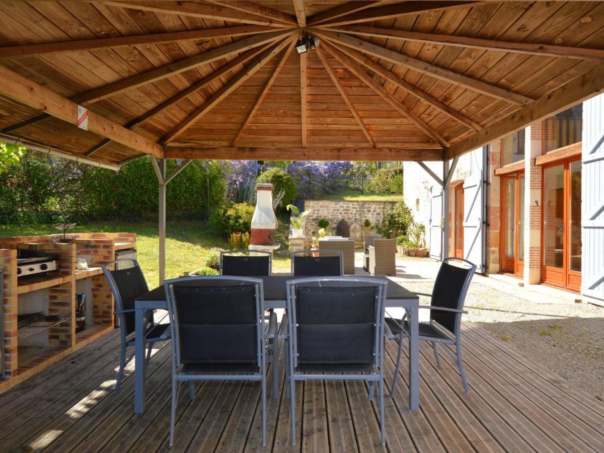 Charming Holiday Home With Pool Lavercantière Екстериор снимка