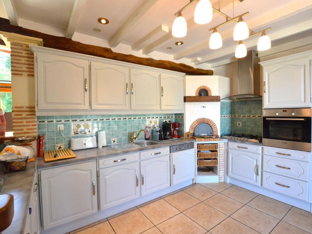 Charming Holiday Home With Pool Lavercantière Екстериор снимка