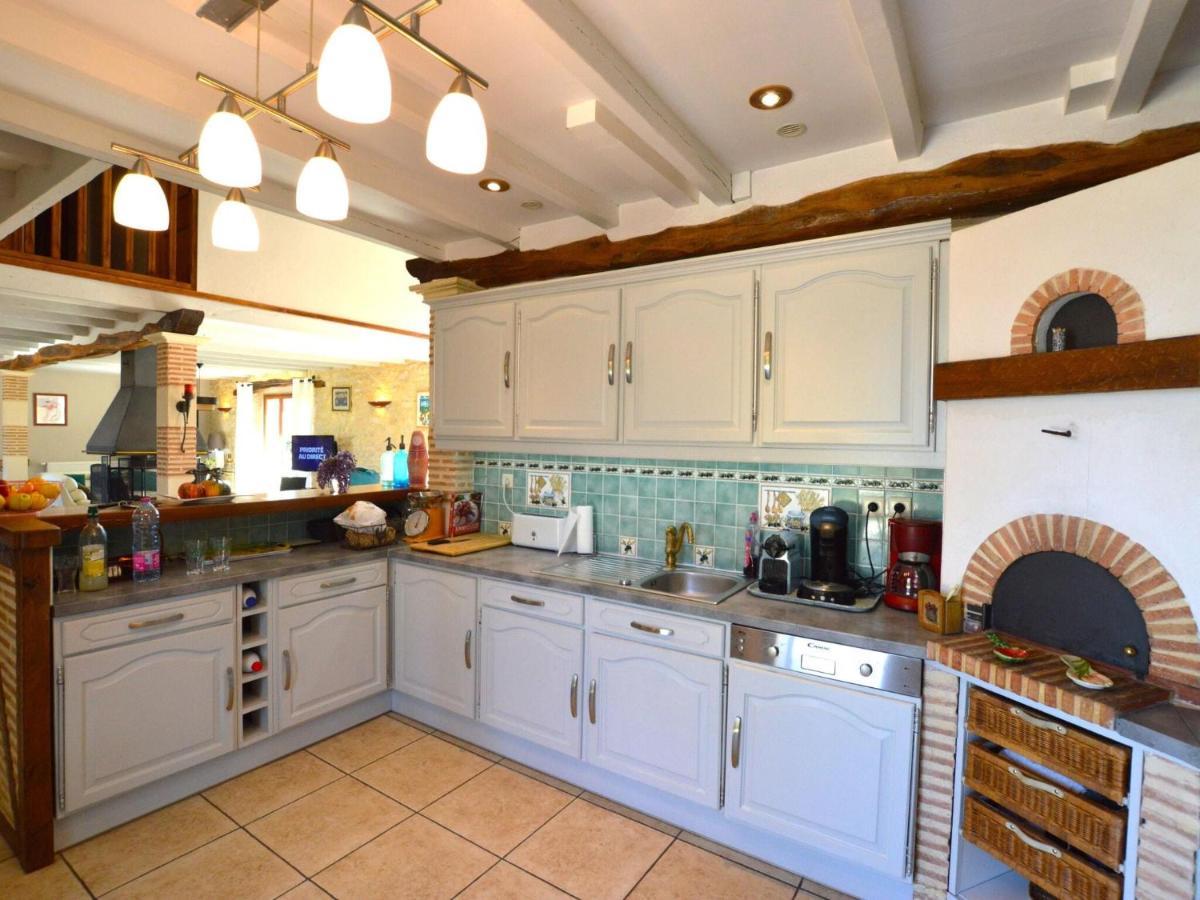 Charming Holiday Home With Pool Lavercantière Екстериор снимка
