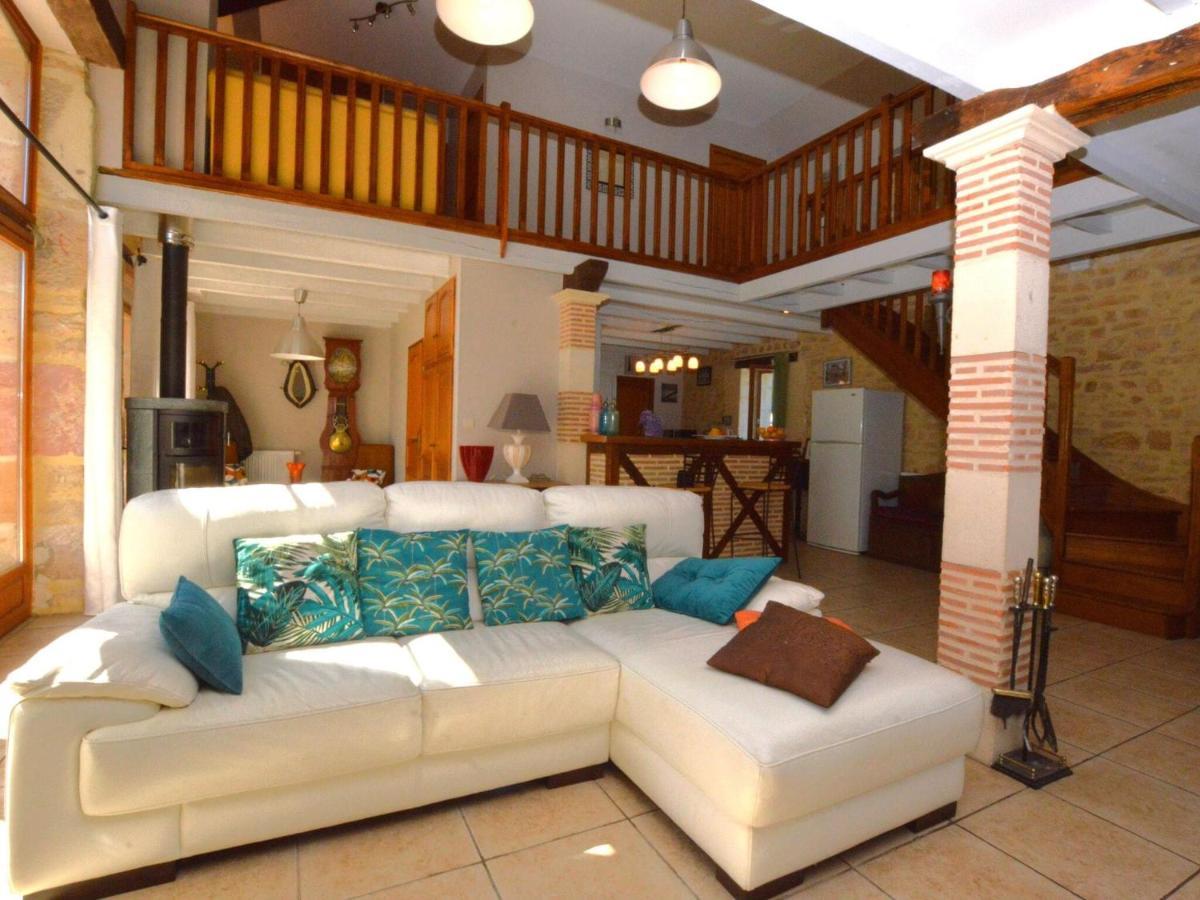 Charming Holiday Home With Pool Lavercantière Екстериор снимка